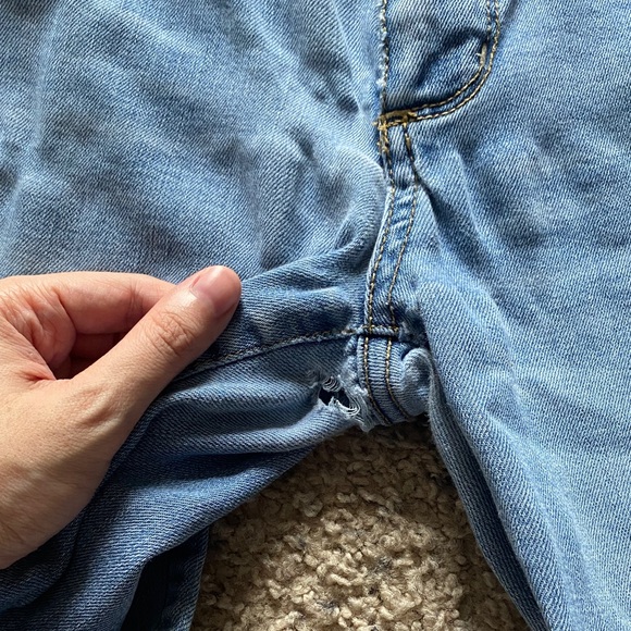 Women’s Arizona Jean Company Boot Cut Short Blue Jeans (Juniors) - Picture 7 of 16